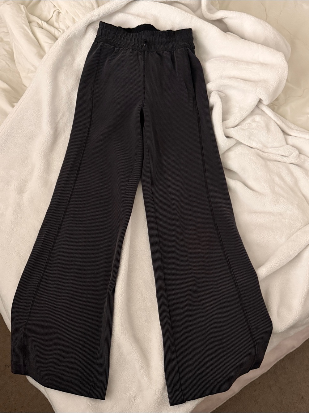 Lululemon Softstreme grey ribbed straight leg 32"